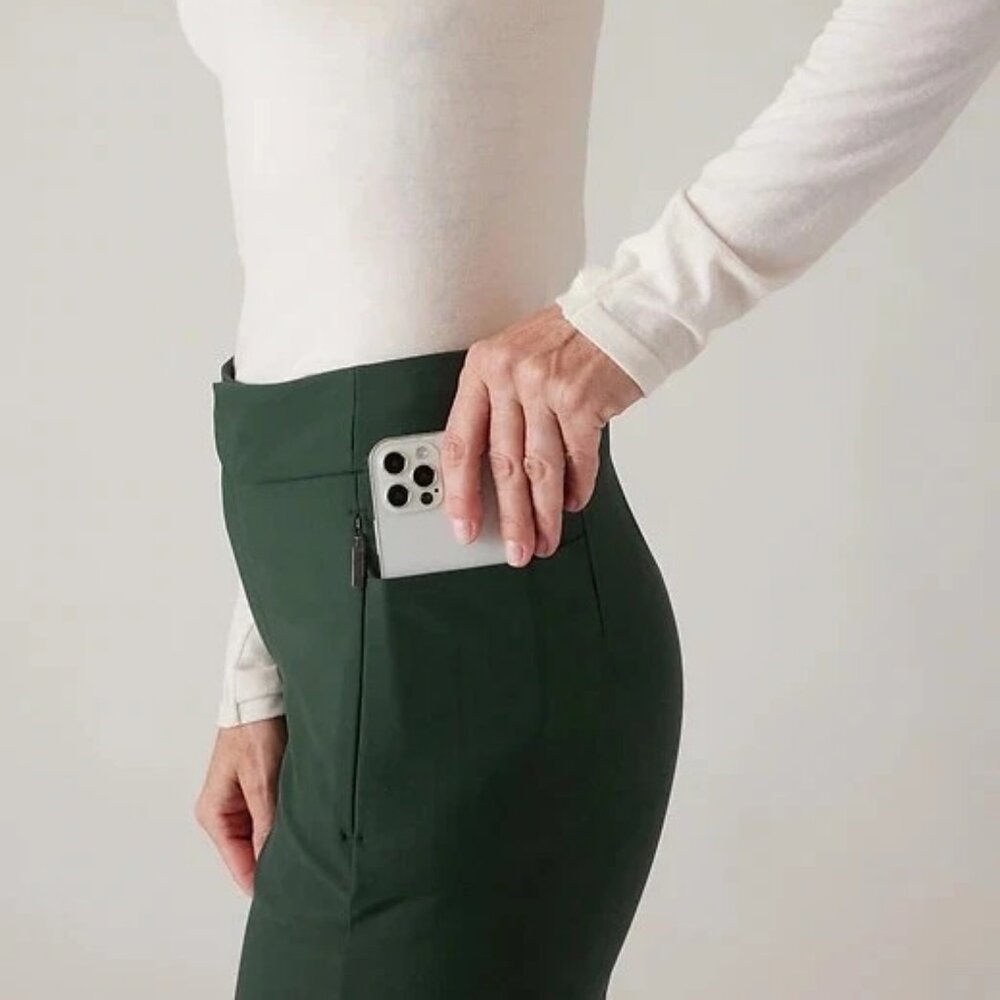 Athleta Green Stellar Trouser (Seaweed Snack) - Picture 5 of 9